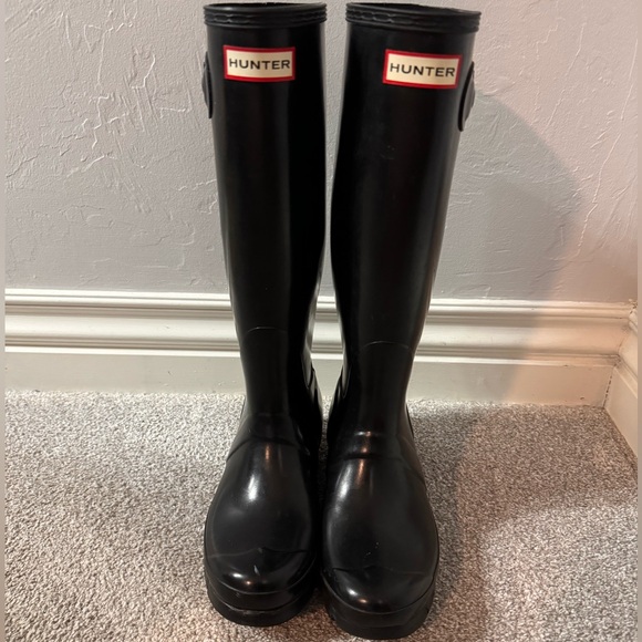 Hunter Tall Gloss Boots - Picture 1 of 4
